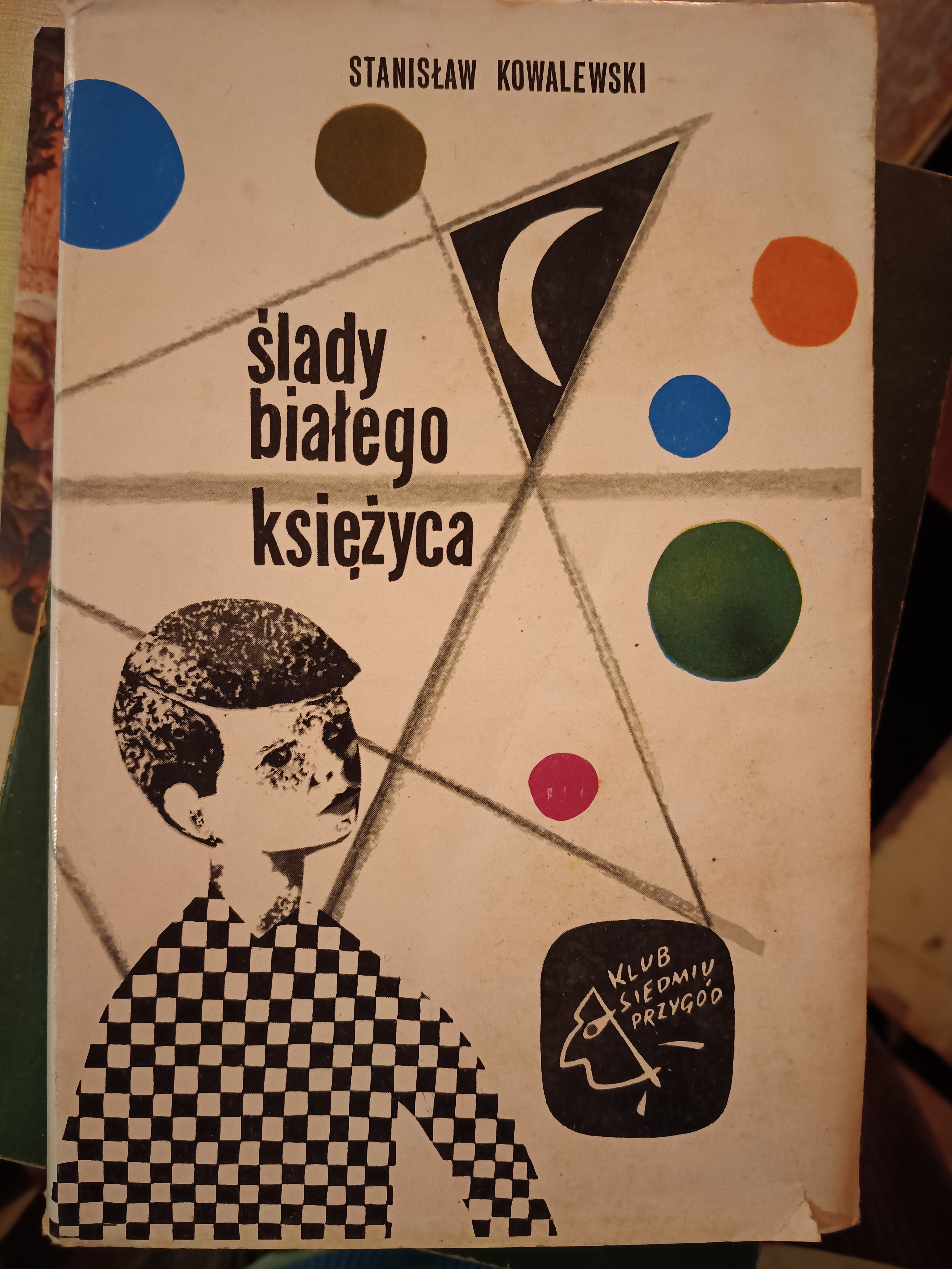 Ślady białego księżyca